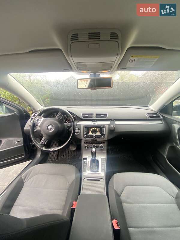 Универсал Volkswagen Passat 2012 в Маневичах