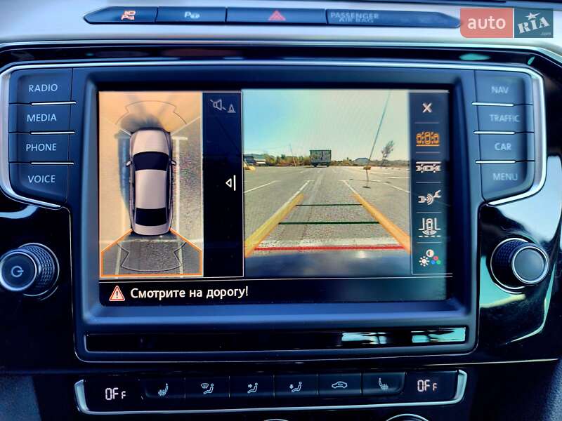 Седан Volkswagen Passat 2015 в Черновцах