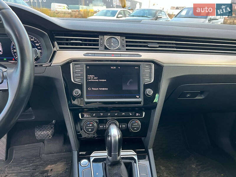 Універсал Volkswagen Passat 2016 в Львові фото 27 Універсал Volkswagen Passat 2016 в Львові