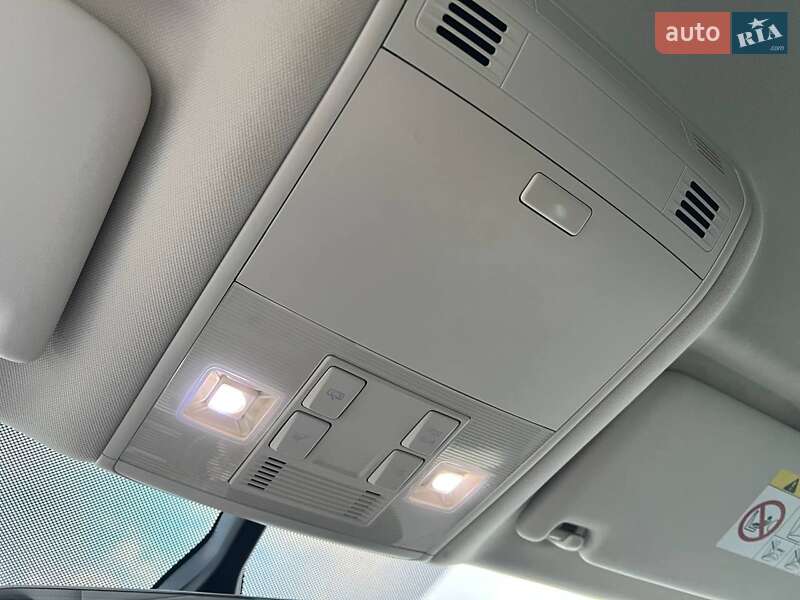 Універсал Volkswagen Passat 2016 в Львові фото 33 Універсал Volkswagen Passat 2016 в Львові