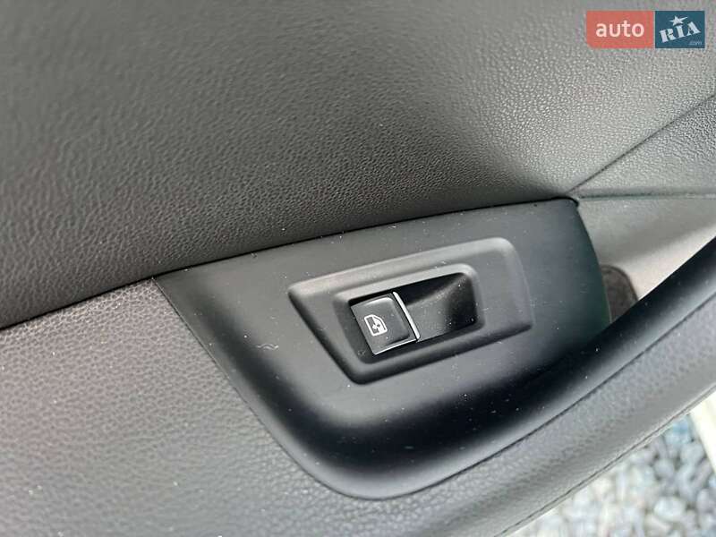 Універсал Volkswagen Passat 2016 в Львові фото 35 Універсал Volkswagen Passat 2016 в Львові