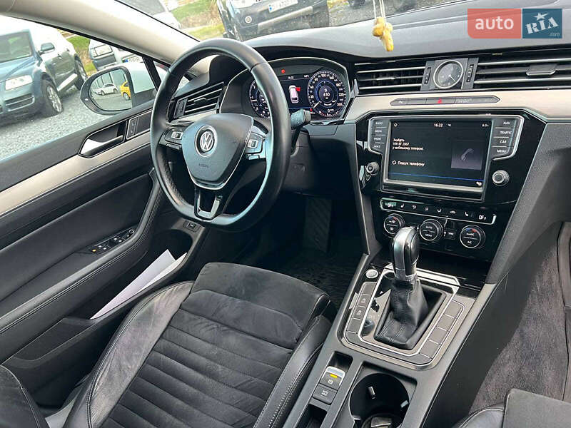 Універсал Volkswagen Passat 2016 в Львові фото 44 Універсал Volkswagen Passat 2016 в Львові
