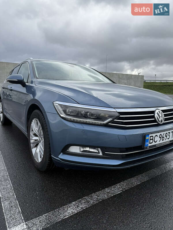 Универсал Volkswagen Passat 2017 в Львове фото 13 Универсал Volkswagen Passat 2017 в Львове