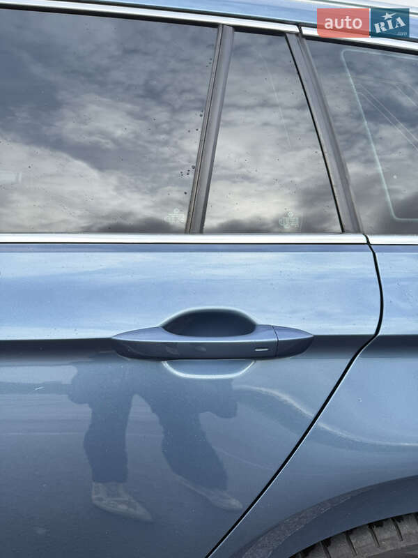 Универсал Volkswagen Passat 2017 в Львове фото 21 Универсал Volkswagen Passat 2017 в Львове