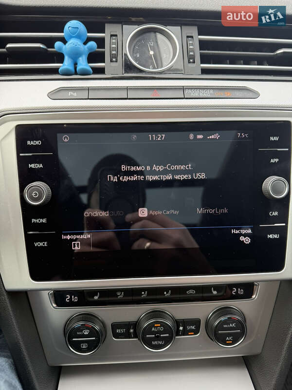 Универсал Volkswagen Passat 2017 в Львове фото 56 Универсал Volkswagen Passat 2017 в Львове