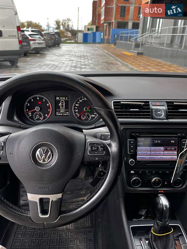 Volkswagen Passat 2013
