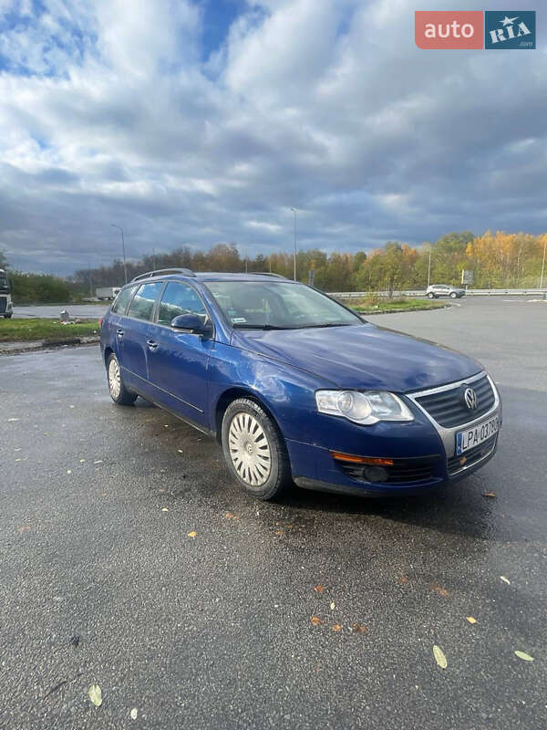 Универсал Volkswagen Passat 2006 в Киеве
