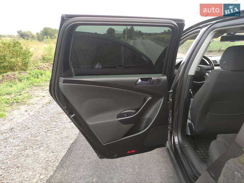 Универсал Volkswagen Passat 2006 в Хмельницком