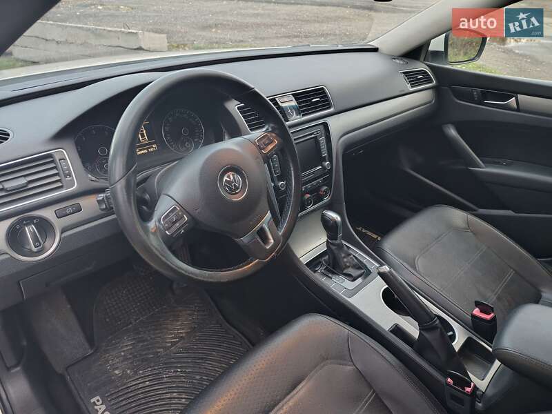 Седан Volkswagen Passat 2013 в Каменском