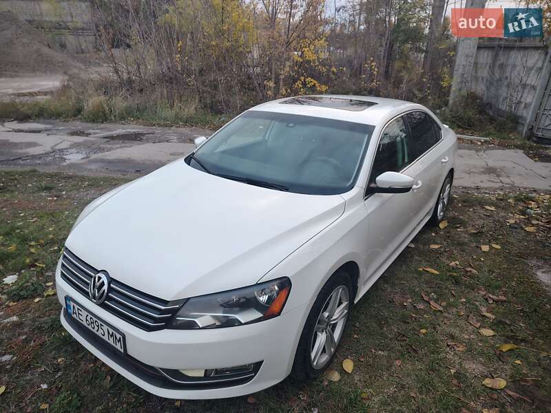 Седан Volkswagen Passat 2013 в Каменском
