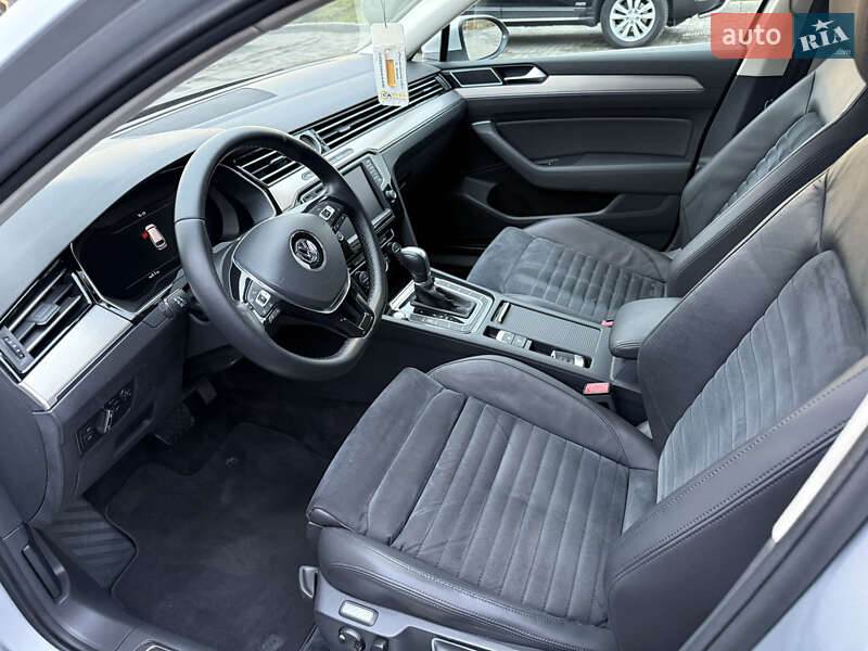 Универсал Volkswagen Passat 2015 в Ровно