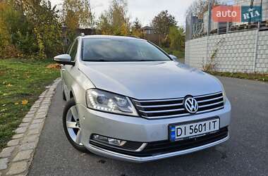 Универсал Volkswagen Passat 2013 в Новояворовске