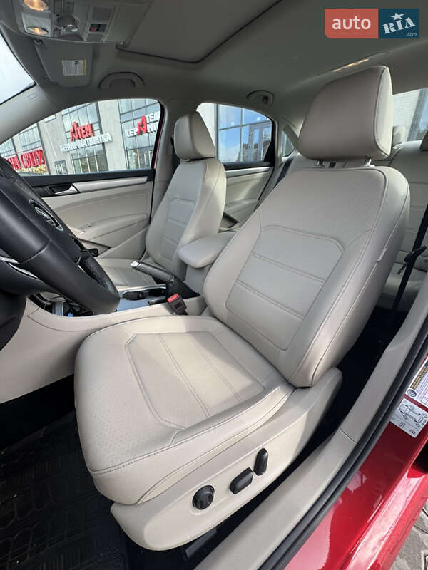 Седан Volkswagen Passat 2021 в Тернополе фото 23 Седан Volkswagen Passat 2021 в Тернополе