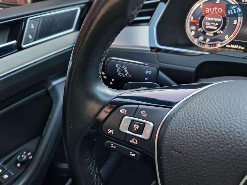 Универсал Volkswagen Passat 2016 в Киеве фото 39 Универсал Volkswagen Passat 2016 в Киеве