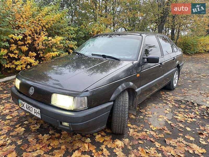 Седан Volkswagen Passat 1989 в Сарнах фото 9 Седан Volkswagen Passat 1989 в Сарнах