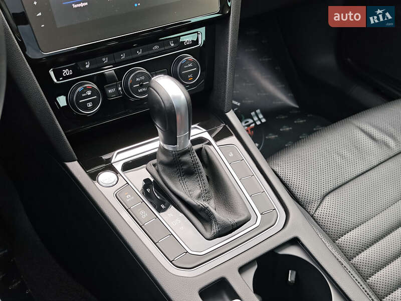 Универсал Volkswagen Passat 2018 в Луцке фото 45 Универсал Volkswagen Passat 2018 в Луцке