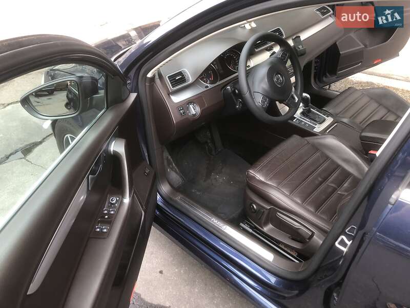 Volkswagen Passat 2011