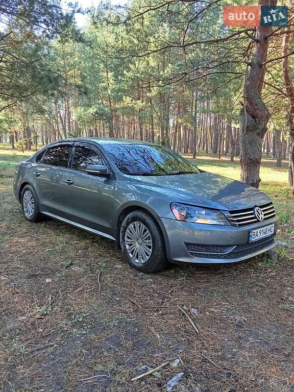 Седан Volkswagen Passat 2015 в Кропивницком