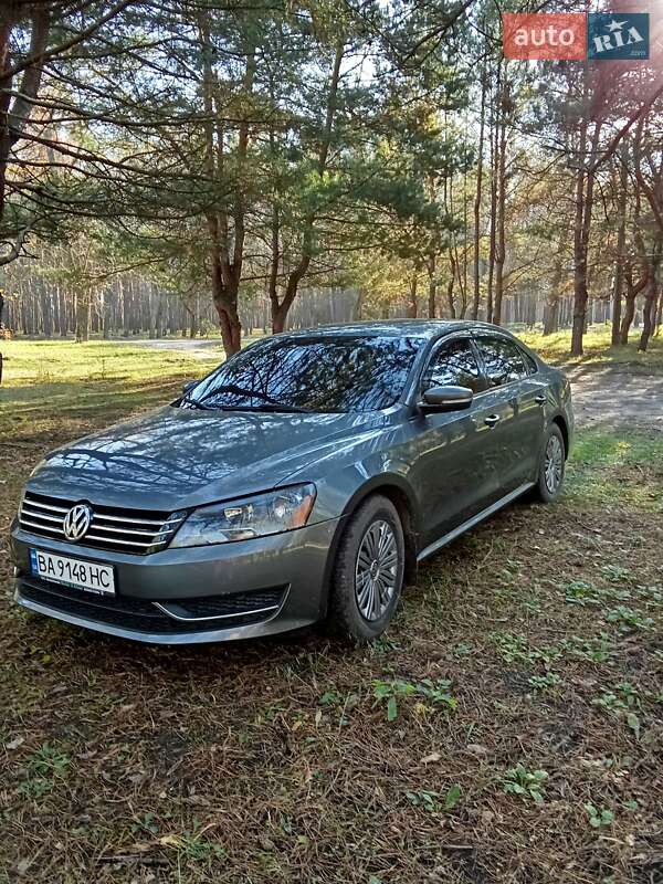 Седан Volkswagen Passat 2015 в Кропивницком