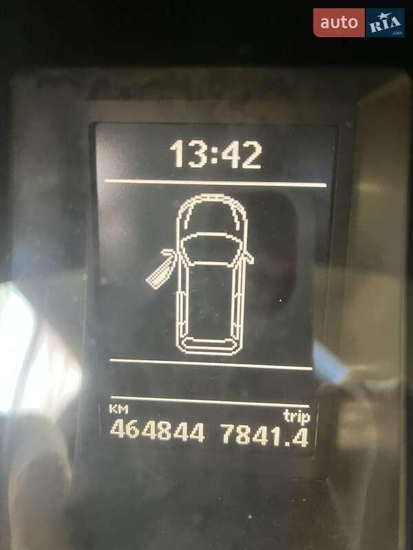 Универсал Volkswagen Passat 2013 в Киеве