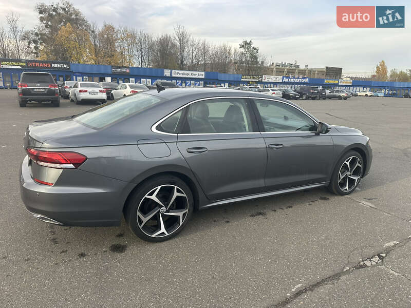 Седан Volkswagen Passat 2020 в Киеве
