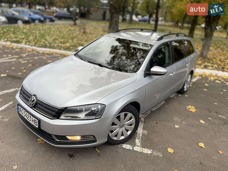 Универсал Volkswagen Passat 2013 в Ужгороде
