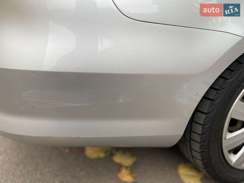 Универсал Volkswagen Passat 2013 в Ужгороде