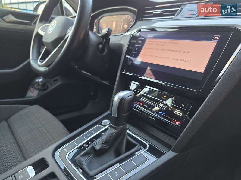 Универсал Volkswagen Passat 2022 в Буче