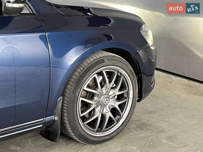 Универсал Volkswagen Passat 2011 в Одессе фото 7 Универсал Volkswagen Passat 2011 в Одессе
