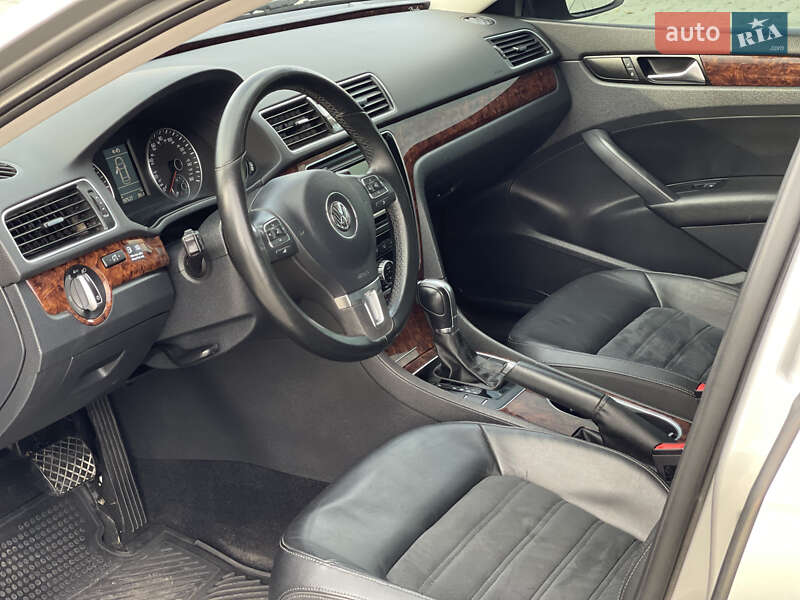 Седан Volkswagen Passat 2012 в Нововолынске фото 42 Седан Volkswagen Passat 2012 в Нововолынске