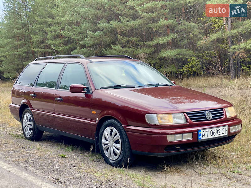 Універсал Volkswagen Passat 1996 в Харкові