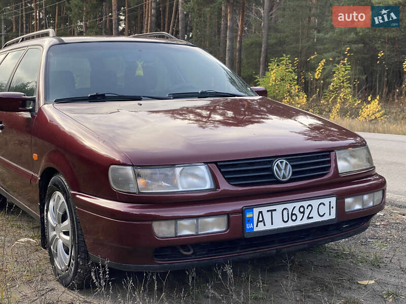 Універсал Volkswagen Passat 1996 в Харкові