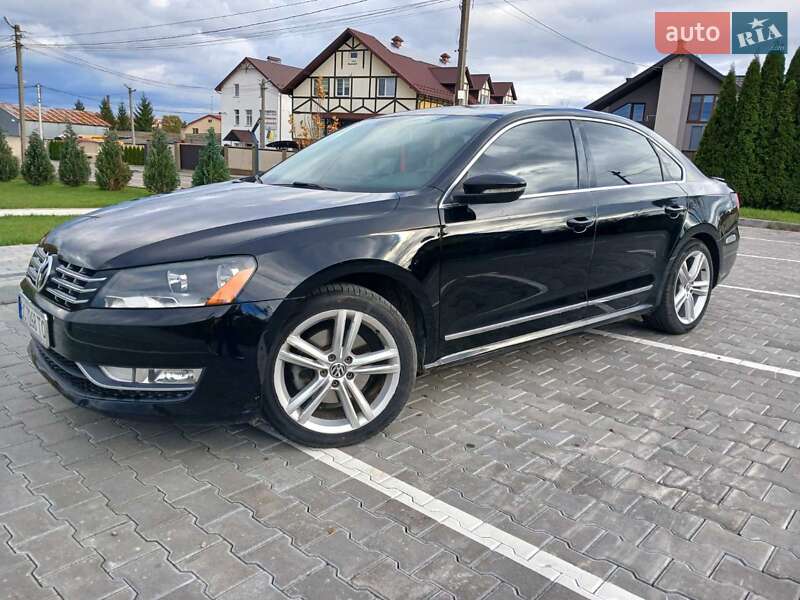 Седан Volkswagen Passat 2012 в Львові