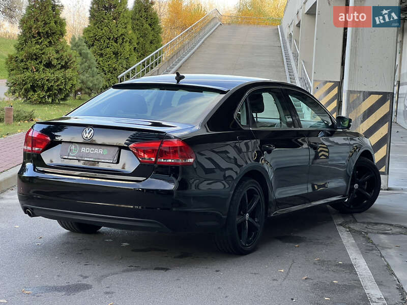 Седан Volkswagen Passat 2013 в Києві