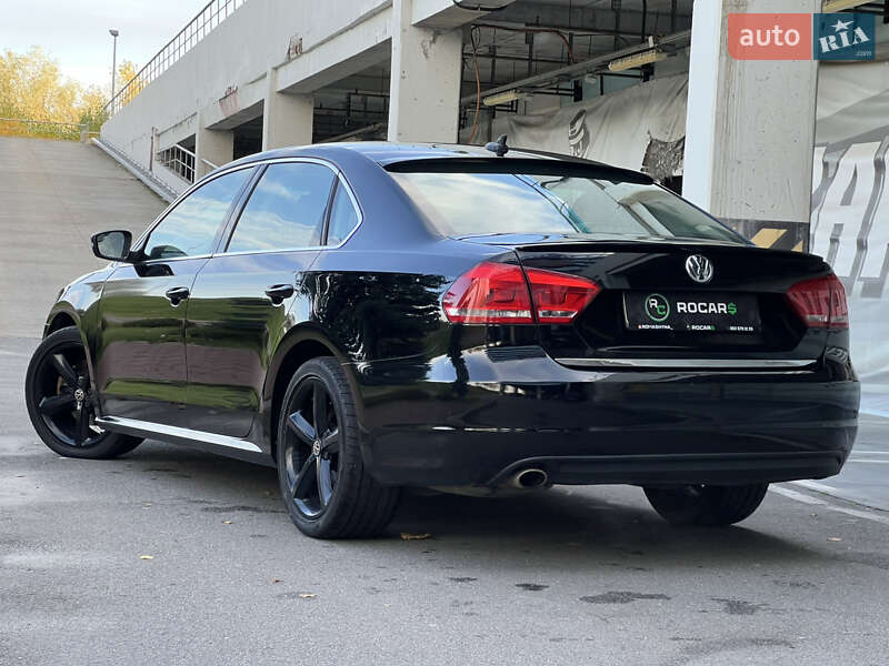 Седан Volkswagen Passat 2013 в Києві