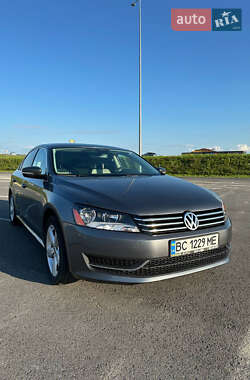 Седан Volkswagen Passat 2013 в Львове