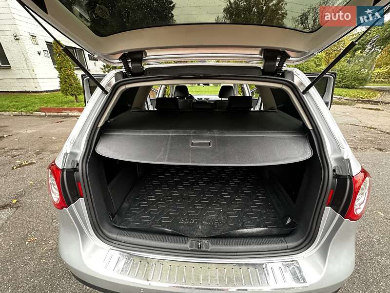 Универсал Volkswagen Passat 2010 в Киеве фото 33 Универсал Volkswagen Passat 2010 в Киеве