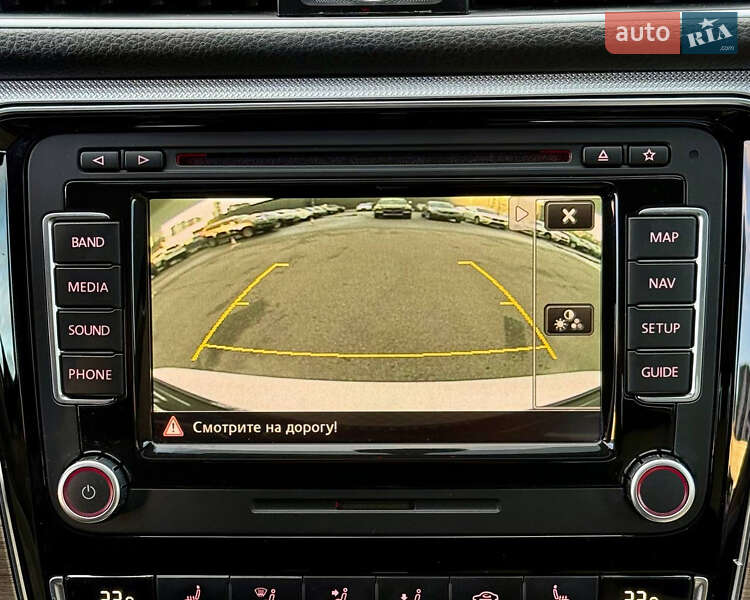 Седан Volkswagen Passat 2012 в Киеве