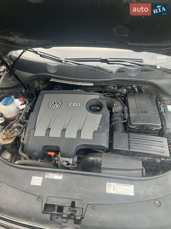 Универсал Volkswagen Passat 2012 в Запорожье