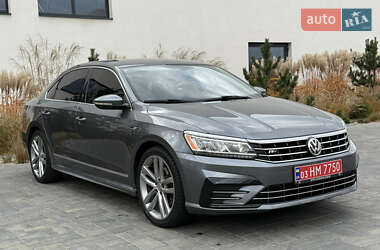 Седан Volkswagen Passat 2017 в Луцьку