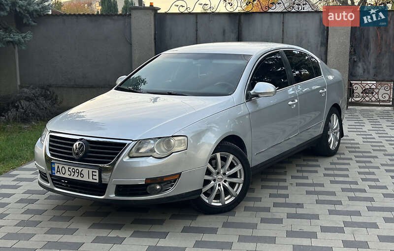Седан Volkswagen Passat 2005 в Мукачево