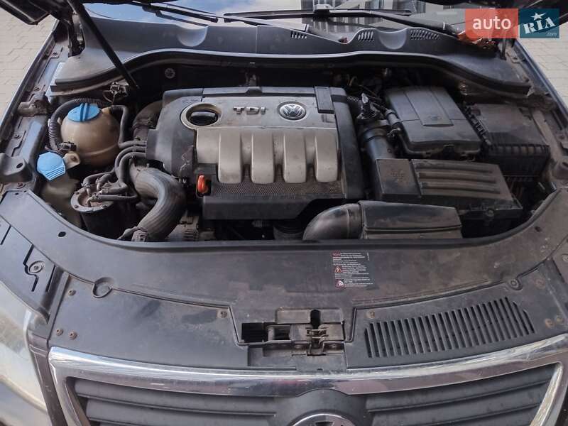 Универсал Volkswagen Passat 2006 в Самборе