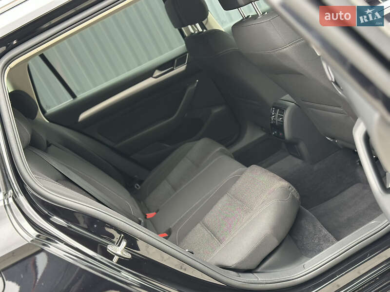 Универсал Volkswagen Passat 2018 в Дубно фото 34 Универсал Volkswagen Passat 2018 в Дубно