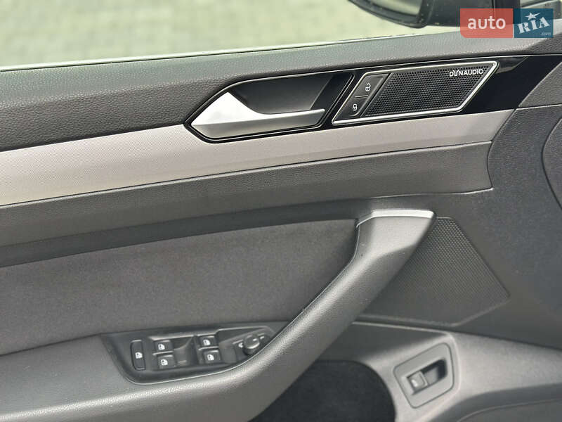 Универсал Volkswagen Passat 2018 в Дубно фото 46 Универсал Volkswagen Passat 2018 в Дубно