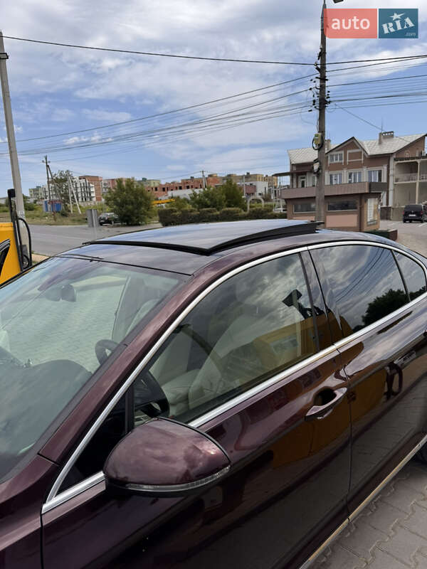 Седан Volkswagen Passat 2015 в Черновцах