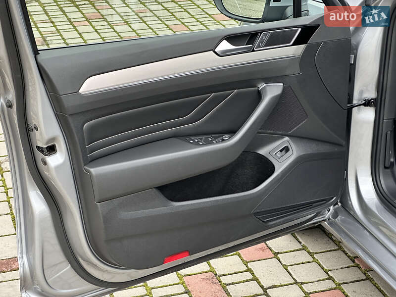 Универсал Volkswagen Passat 2021 в Луцке фото 49 Универсал Volkswagen Passat 2021 в Луцке