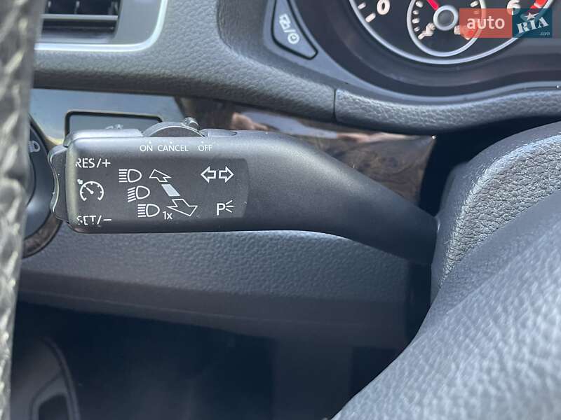 Седан Volkswagen Passat 2014 в Одесі