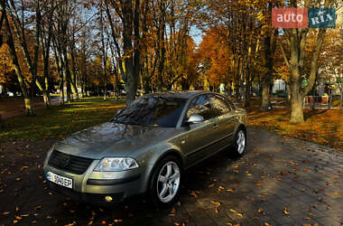 Седан Volkswagen Passat 2003 в Кременчуге Седан Volkswagen Passat 2003 в Кременчуге