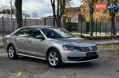 Седан Volkswagen Passat 2012 в Белой Церкви