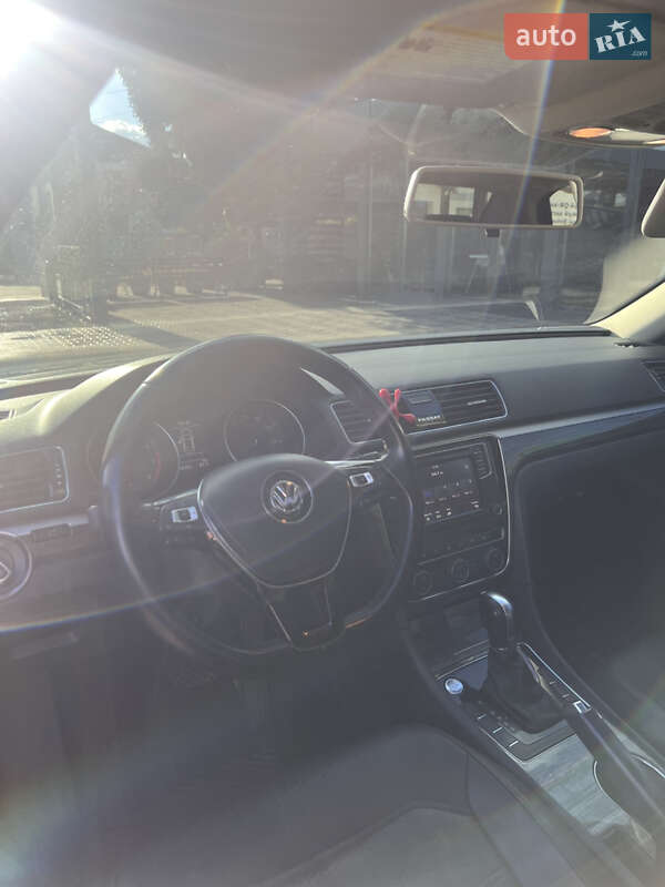 Седан Volkswagen Passat 2018 в Лубнах